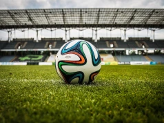 LKS Świniarsko nie zwalnia tempa! Piąty mecz bez porażki i pozycja wicelidera B klasy
