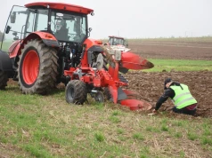 Zabytkowe ciągniki ruszą do orki, a panie powalczą na torze. Rolnicze święto już 13 września