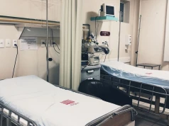 Reforma ochrony zdrowia po aferze w Szpitalu Południowym opóźniona. Rząd daje sobie dodatkowy rok