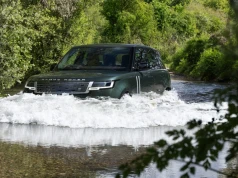 Range Rover Electric ma 550 KM i pokona wodę o głębokości prawie metra