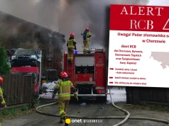 Duży pożar w Chorzowie. Jest alert RCB. "Nie zbliżaj się"