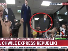 Ale jaja! Impreza w Republice, Rachoń pląsał z tekturowym Tuskiem. „Będą o tym pisać w książkach’