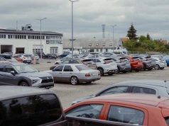 Tyle naprawdę producenci zarabiają na jednym aucie. Różnice są niewiarygodne