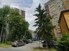 Dramat w Nowym Sączu! 8-latek wypadł z okna na pierwszym piętrze.