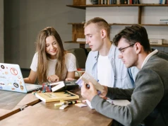 Studenckie życie już nie jest takie tanie. Sprawdzamy ceny akademików oraz wynajmu mieszkań