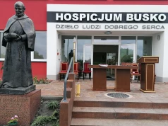 Nowe łóżka i ogród zimowy w buskim hospicjum