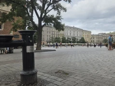 W kranówce siła, ale gdzie jej szukać? Krakowianie chcą więcej darmowej wody na ulicach