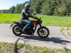 Aż 27 KM na samochodowe prawo jazdy? Propozycja nowych limitów dla motocykli na kat. B