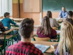 PISA: Polscy uczniowie w czołówce Europy. Ale szkołę oceniają fatalnie