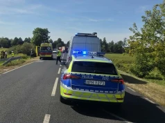 Poważny wypadek na Mazowszu. Cztery osoby trafiły do szpitala, droga całkowicie zablokowana