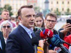 Gibała komentuje brak rejestracji Bocheńczaka. „Czas zmienić przepisy”