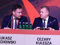To on ma zastąpić Kuleszę w PZPN! Trwa "oswajanie wszystkich"