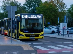 Strzelali z wiatrówki do autobusu w Legionowie. Wystrzał wybił przednią szybę