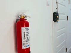 Pożar, blackout, wichura. Polacy wiedzą, czego się boją, ale rzadko się przygotowują