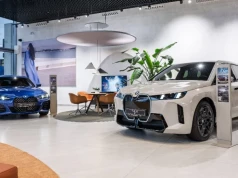 Jak praca jako asystent sprzedaży otwiera drzwi do motoryzacyjnego świata marek premium?