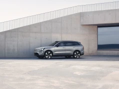 Szwedzki system, który widzi więcej niż ty. Volvo uczy samochody ostrzegać się o zwierzętach, wypadkach i robotach drogowych