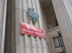 MEN skierowało do konsultacji projekt zmian w KN dotyczący postępowań wyjaśniających i dyscyplinarnych prowadzonych wobec nauczycieli. „Zmiany odpowiadają na postulaty związków”