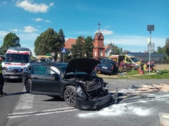 Groźny wypadek w Wielkopolsce. Osiem osób w rozbitych autach, sześć wymagało pomocy