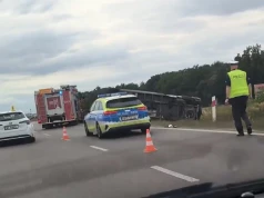 Zjechała nagle na przeciwległy pas jezdni. Wypadek na wjeździe do Świdnika, są duże korki