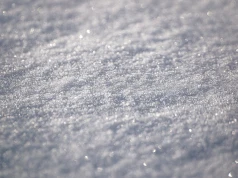 Biały jak śnieg, a w ogóle nie zawiera bieli. Naukowcy stworzyli niesamowity materiał