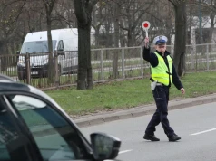 Czerwone światło i po prawie jazdy. Rząd szykuje zmianę