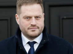 "Sufit stanie się podłogą". Były wiceminister zdrowia ostro o limitach wynagrodzeń
