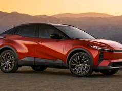 Toyota C-HR+ ma mały problem w Stanach Zjednoczonych. Rekuperacja może przeładować baterię, co wyłącza napęd