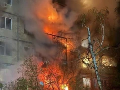 Rosyjski atak na Kijów. Dron uderzył w dziewięciopiętrowy budynek mieszkalny, osiem osób rannych