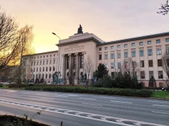 AGH rozwija technologie dla wojska. Chodzi m.in. o roje dronów i systemy satelitarne