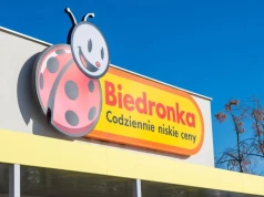 Biedronka szykuje sprzęt na seanse w domu. Uchwyt za 49,99 zł uniesie 50 kg