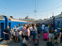 Emigracja Ukraińców wchodzi w nową fazę. Widać to w przelewach do kraju