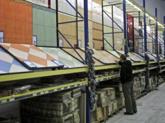 Produkty z Indii zalewają markety budowlane. Polscy producenci ogłaszają zwolnienia