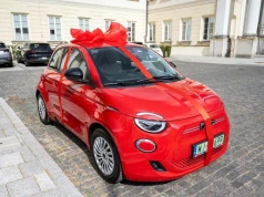 Nowy Fiat 500e trafił do mieszkanki Targówka. Wystarczyło rozliczyć PIT