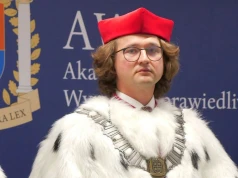 Ziobro i Romanowski mieli swoje "Collegium Humanum". PiS broni ostatniego bastionu