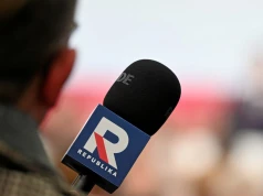 Sąd wydał wyrok ws. reportera TV Republiki. Chodzi o kontrowersyjne pytanie na konferencji Tuska