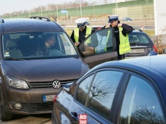 Wystarczy za wcześnie puścić hamulec i mandat gotowy. Przy znaku STOP nie ma wyjątków
