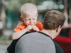 "Nie ty, mama!" Oto jak zachować się, kiedy dziecko wybiera jednego rodzica