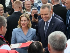 Prezydent Nawrocki bawi na dożynkach w Tryńczy. „Jest informowany na bieżąco”