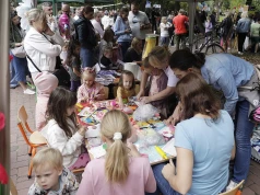 Park miejski zamienił się w fabrykę radości