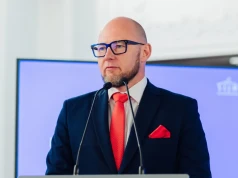 Polskim samochodem elektrycznym zajmie się nowy minister. "To ambitny cel, ale całkowicie realny"