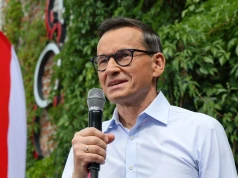Smartfony odpowiadają za kryzys dzietności? Morawiecki chce działania państwa