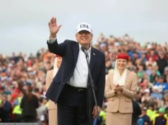 "Wszyscy mnie męczyli". Trump wycofa cło na whiskey