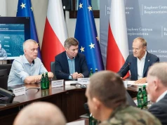 Minister Tomasz Siemoniak po specjalnej naradzie: Wojsko w pełnej gotowości