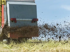 Obornika brakuje? Wytłoki, poferment i osady mogą pomóc w nawożeniu