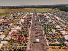 Setki maszyn, pokazy w polu i Tractor Pulling. AGRO SHOW 2026 już w ten weekend