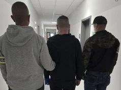 Brutalny rozbój w Parku Mickiewicza. Bili, kopali i zabrali mu nawet spodnie