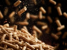 Kocioł spalał 6 ton pelletu rocznie. Po dociepleniu jednego pomieszczenia zużycie wyraźnie spadło
