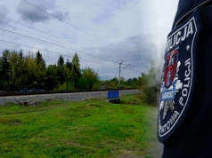 Dzieci robiły zdjęcia na torach. Policja interweniowała w ostatniej chwili