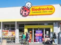 Biedronka tnie ceny na koniec lata. Lody po 99 gr bez limitu, kawa i chemia 1+1 gratis