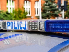 Tychy: Rowerzysta potrącił pieszego na pasach i uciekł